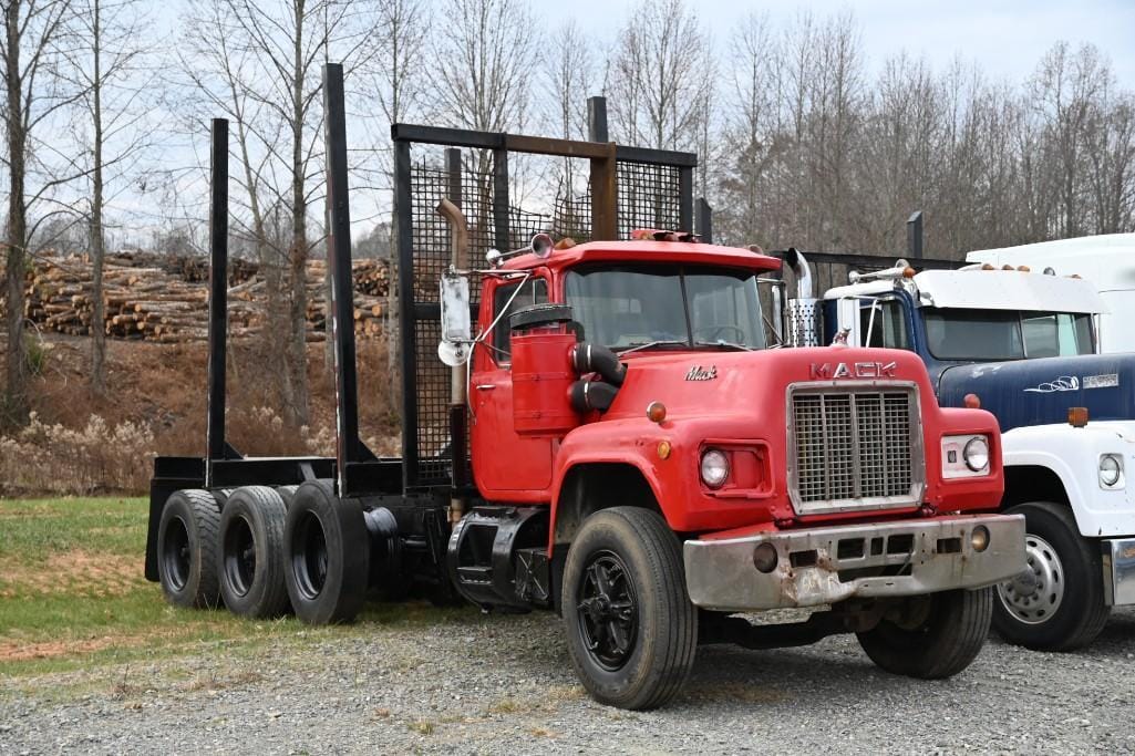 Main image Mack RD686S