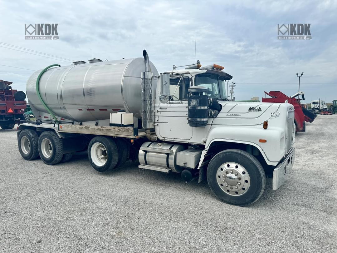 Image of Mack RS600L Primary image