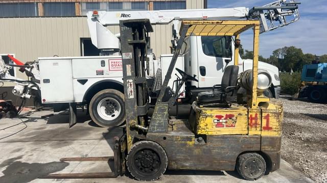 Image of Mitsubishi FGC25 equipment image 1