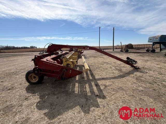 Image of New Holland 114 equipment image 3