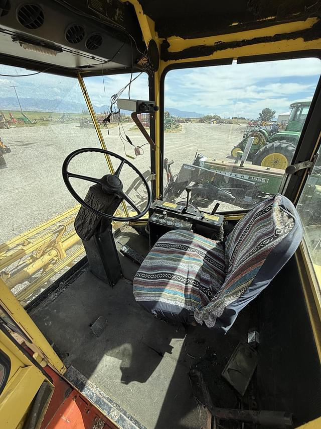 Image of New Holland 1495 equipment image 1