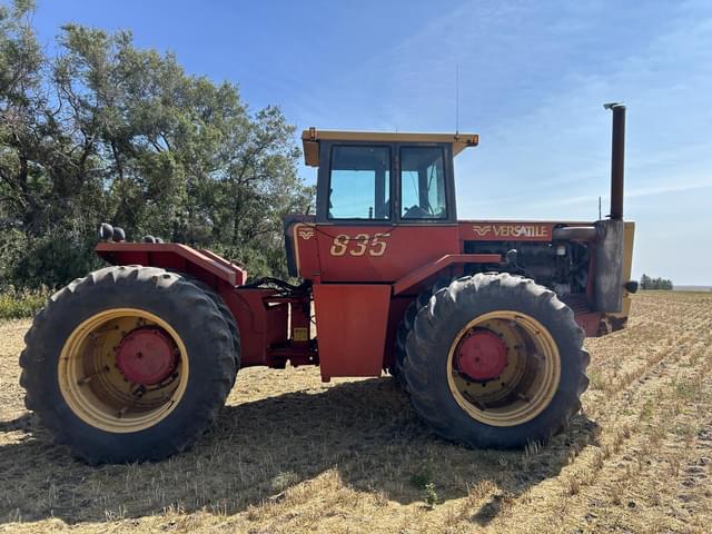 Image of Versatile 835 equipment image 3