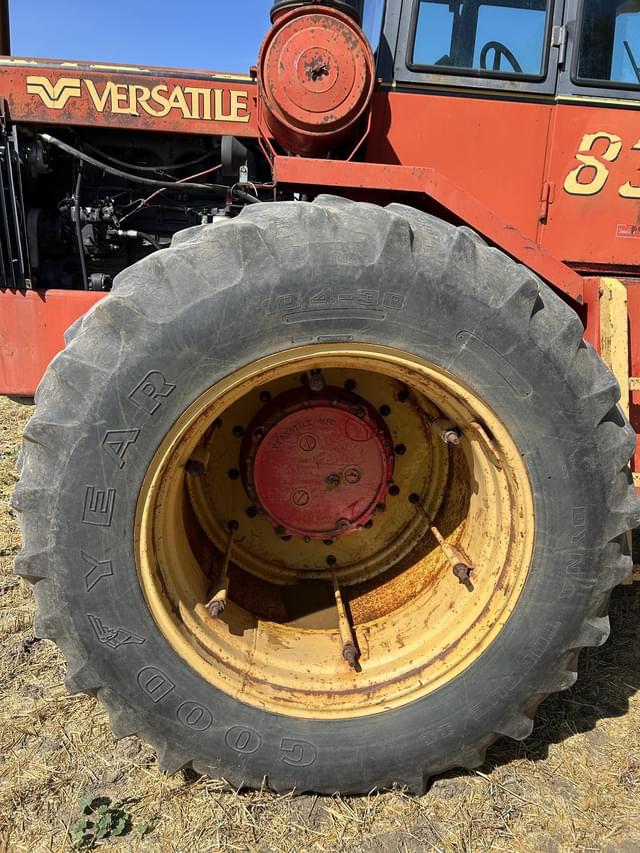 Image of Versatile 835 equipment image 4