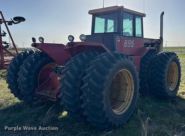 Image of Versatile 895 equipment image 4