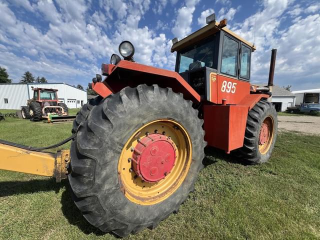 Image of Versatile 895 equipment image 4
