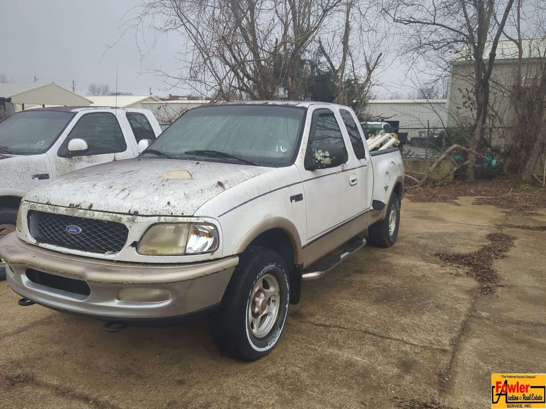 Image of Ford F-150 Primary image