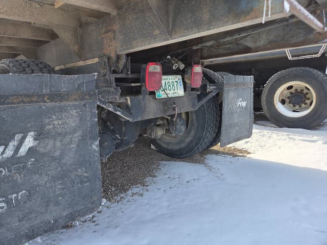 Image of Chevrolet C70 equipment image 4