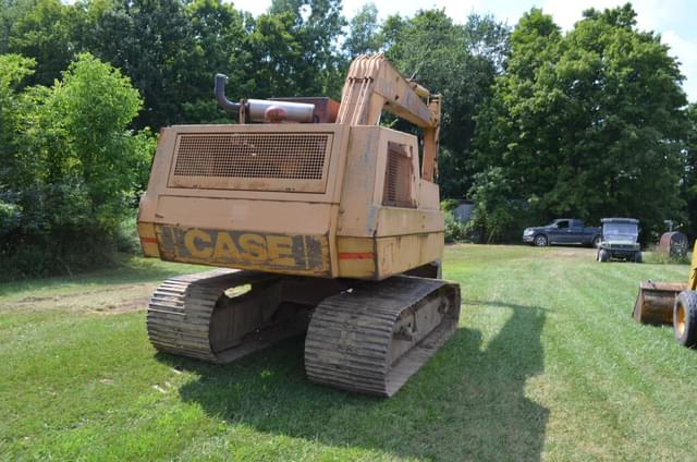 Image of Case 880 equipment image 2