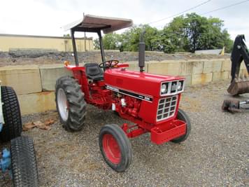 Main image International Harvester 284