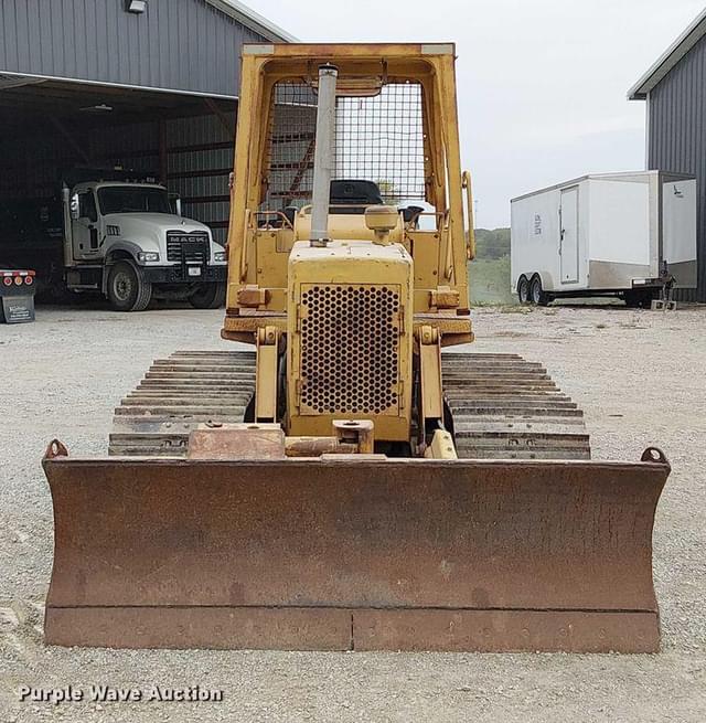 Image of Caterpillar D3B equipment image 1