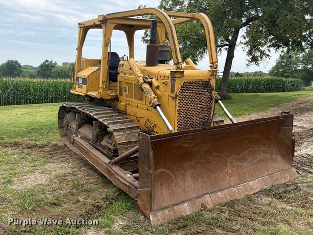 Image of Caterpillar D6D equipment image 2