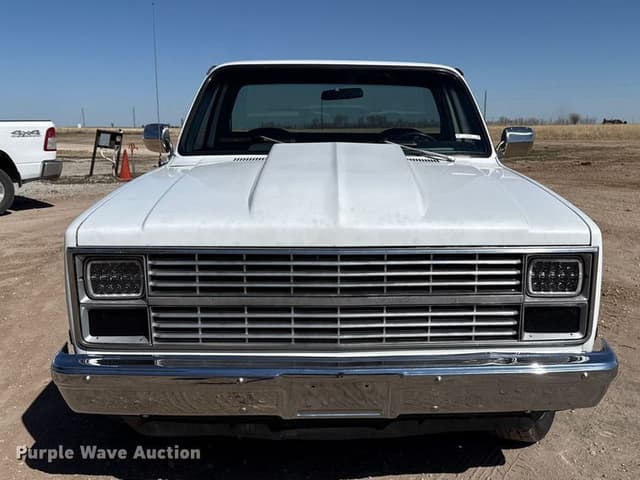 Image of Chevrolet C10 equipment image 1