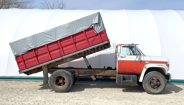 Image of Chevrolet C70 equipment image 4