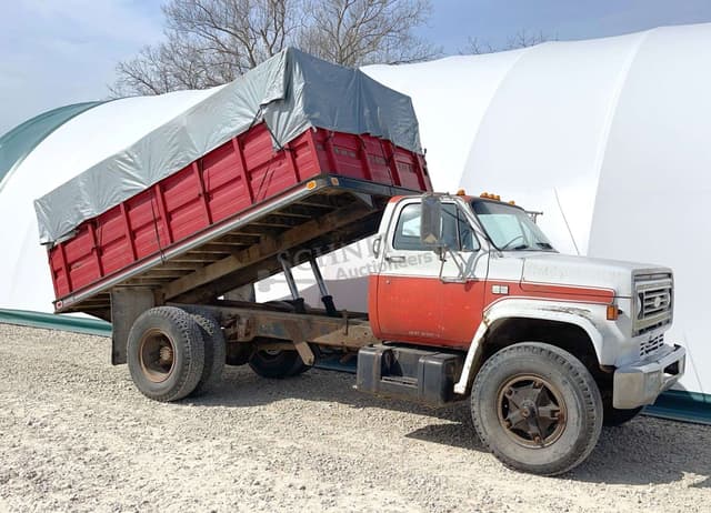 Image of Chevrolet C70 equipment image 1