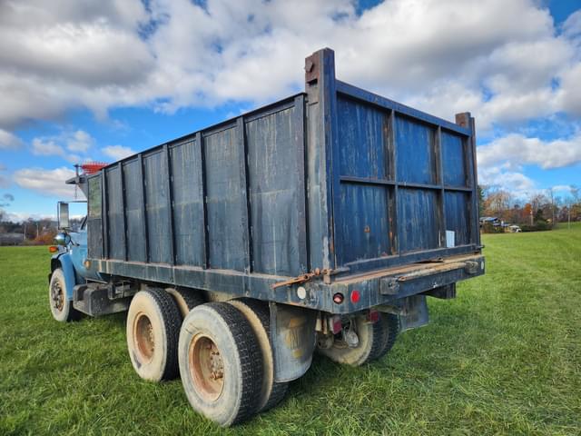 Image of Chevrolet C70 equipment image 2