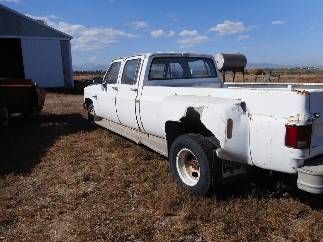 Image of Chevrolet Custom Deluxe Image 1