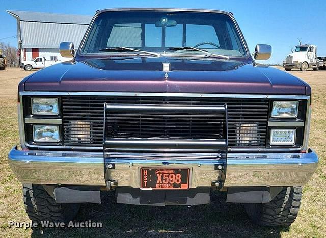 Image of Chevrolet K10 equipment image 1