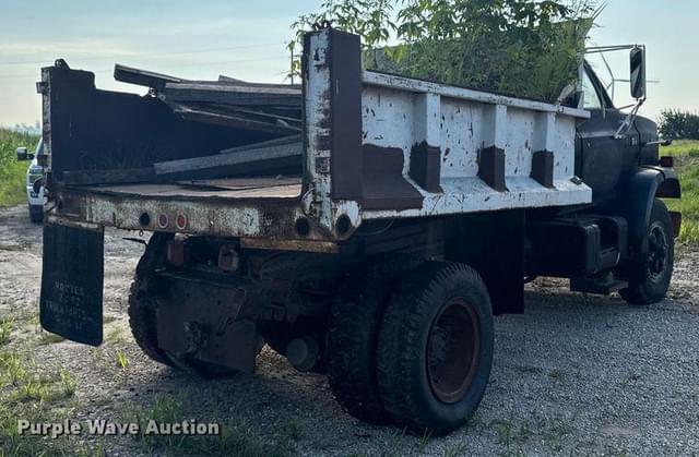 Image of Chevrolet Kodiak equipment image 4