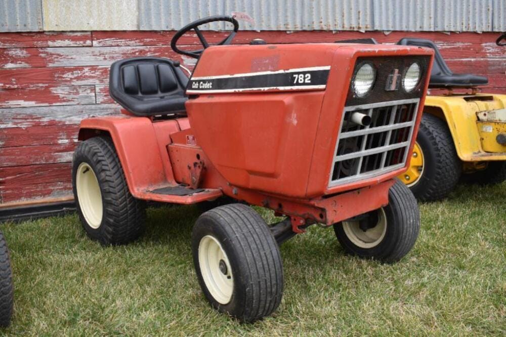 Main image Cub Cadet 782
