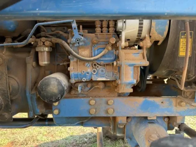 Image of Ford 1710 equipment image 4