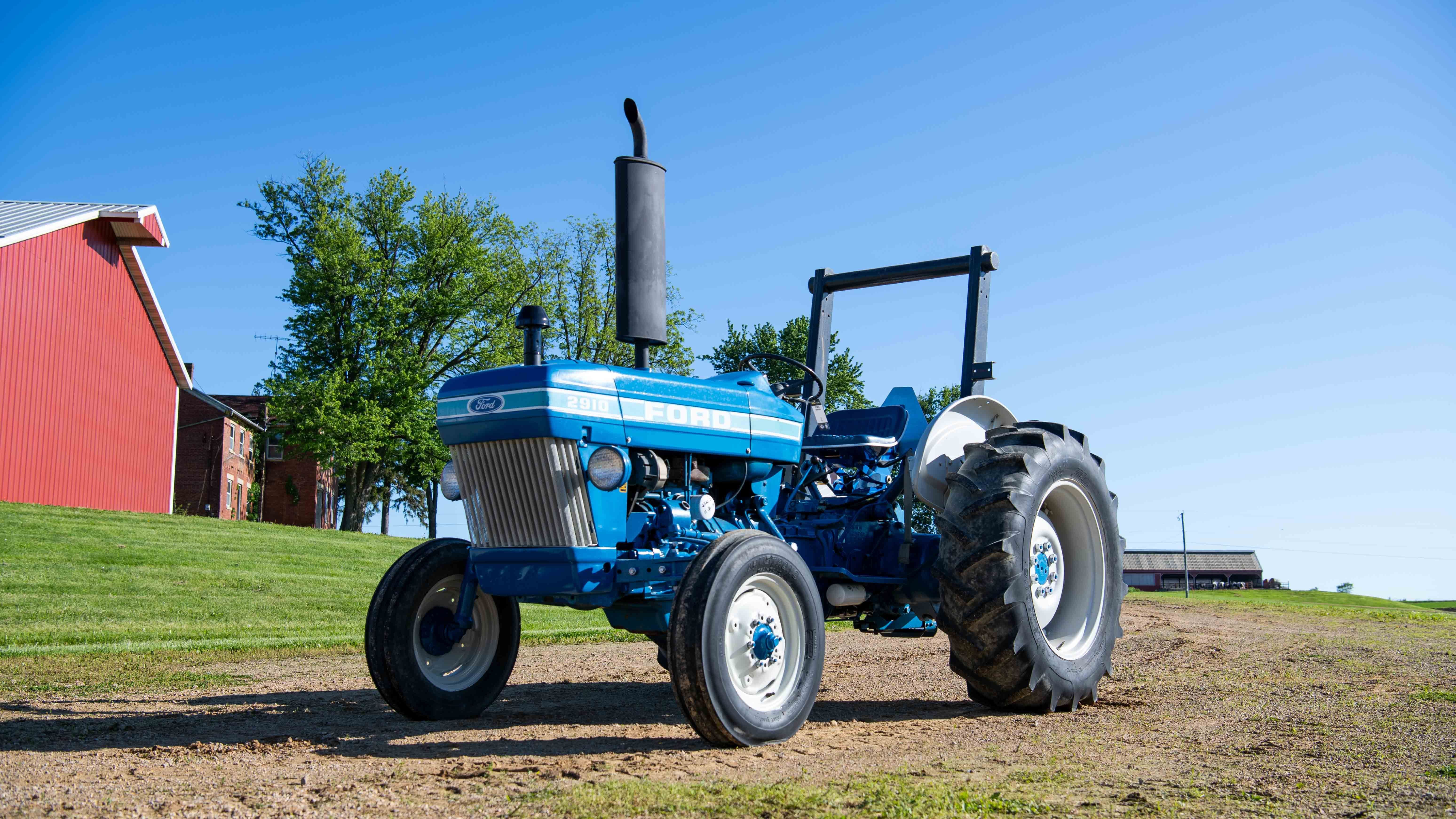 Main image Ford 2910