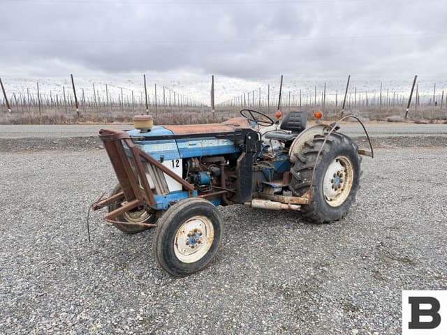 Image of Ford 4610 equipment image 2