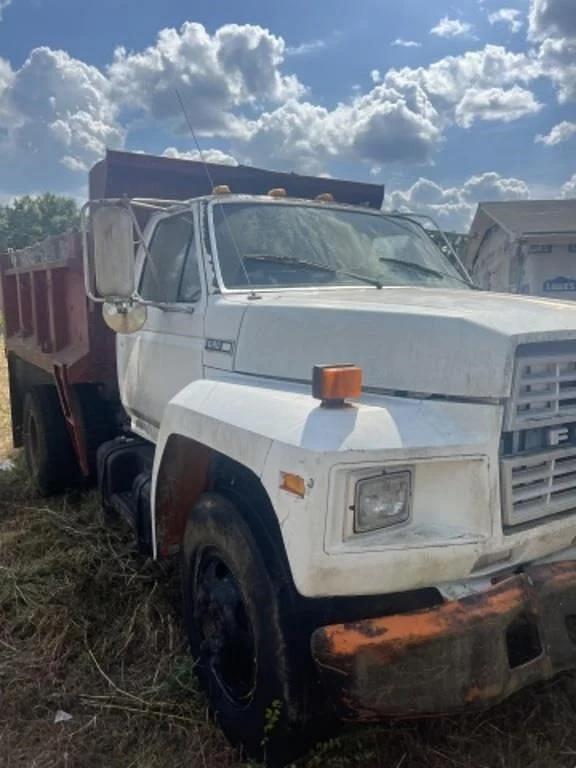 Image of Ford F-600 Primary image