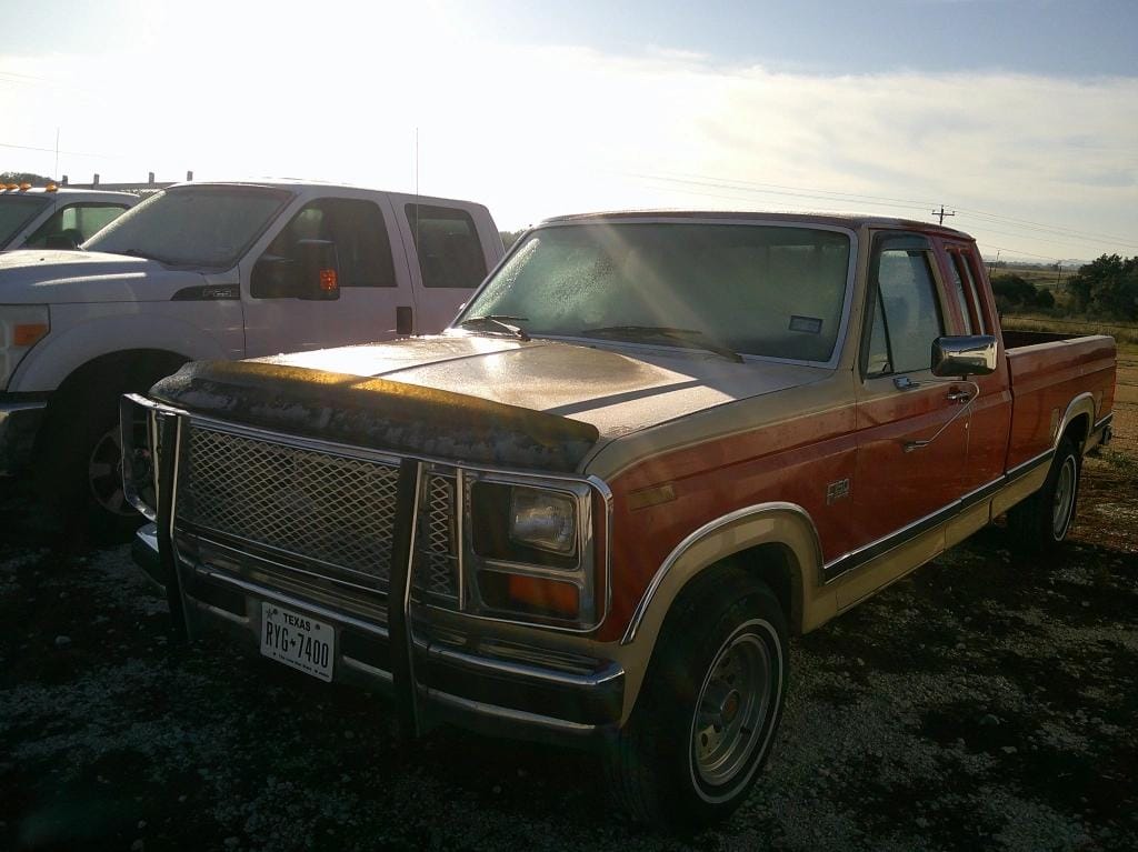 1983 Ford F-150 Equipment Image0