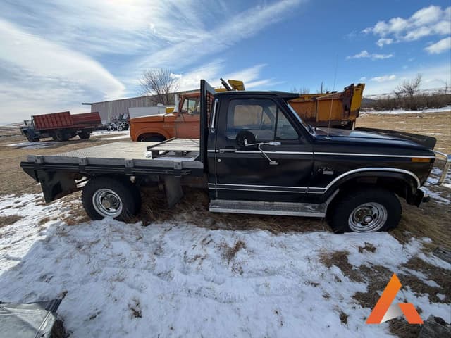 Image of Ford F-250 equipment image 4