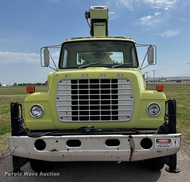 Image of Ford L800 equipment image 1