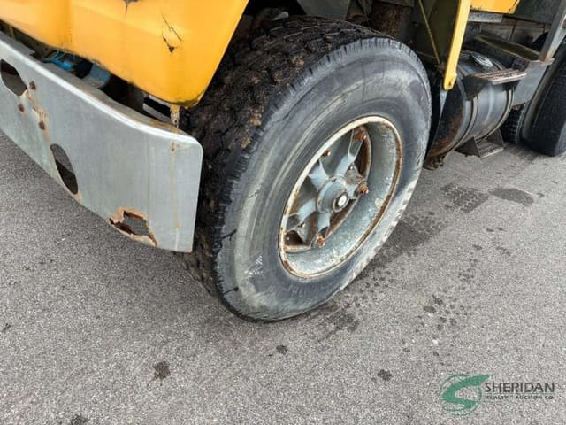 Image of Ford LN9000 equipment image 1
