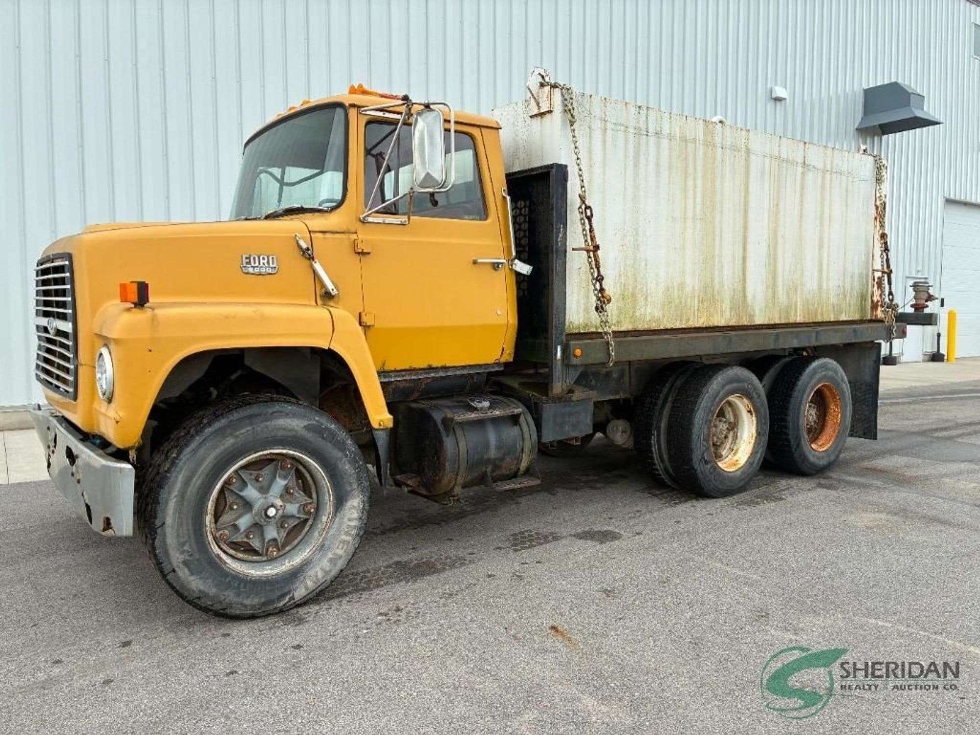 1983 Ford LN9000 Equipment Image0