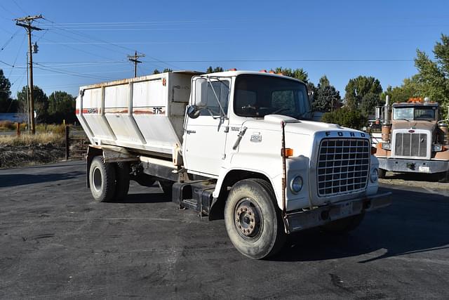 Image of Ford 7000 equipment image 4