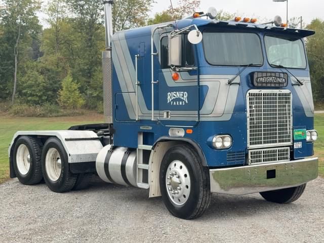 Image of Freightliner FLT-9664-T equipment image 2