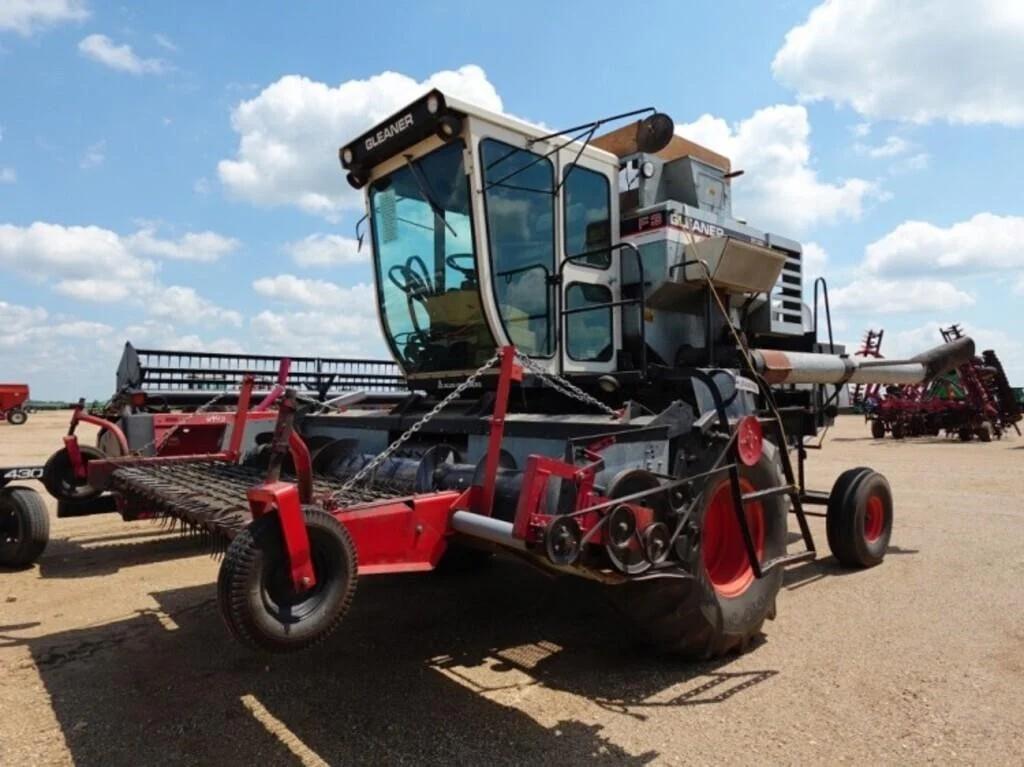 Image of Gleaner F3 Primary image