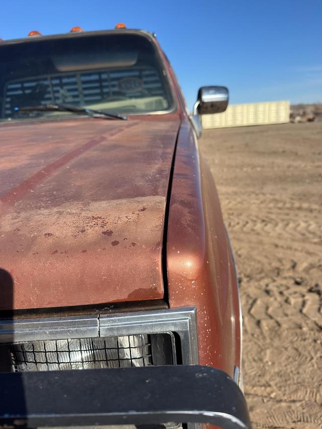 Image of GMC Sierra 1500 equipment image 4