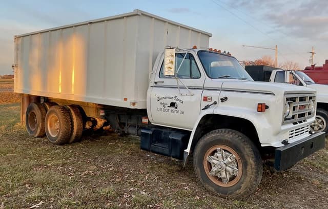 Image of GMC 7000 equipment image 2