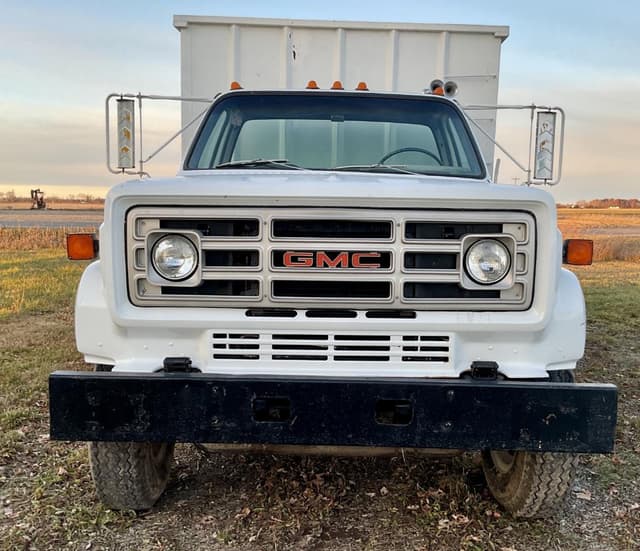 Image of GMC 7000 equipment image 1