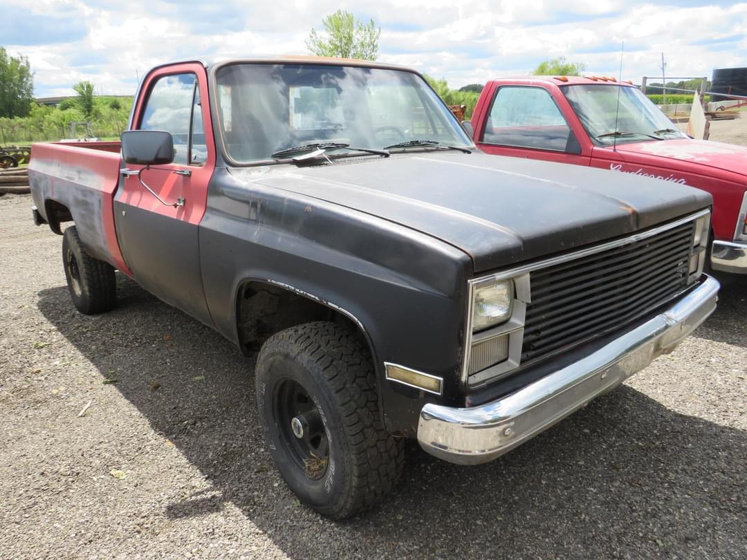 Image of GMC 1500 Primary image