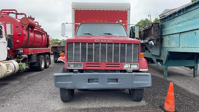 Image of GMC Topkick equipment image 1
