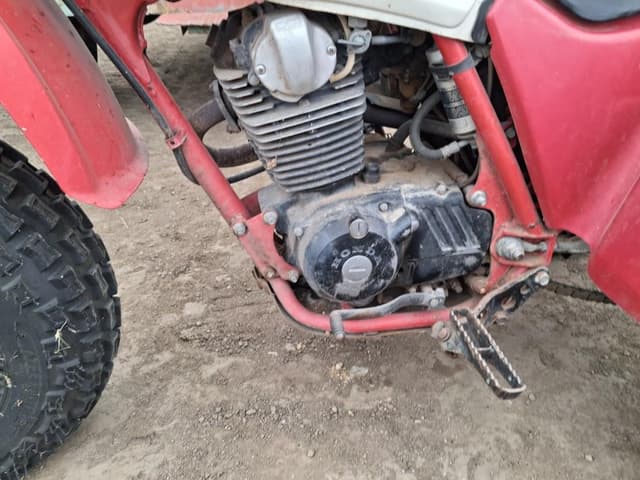 Image of Honda ATC200 equipment image 4