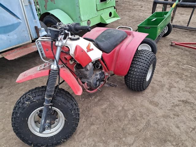 Image of Honda ATC200 equipment image 1