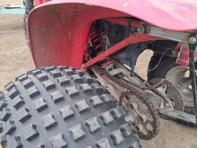 Image of Honda ATC200 equipment image 3