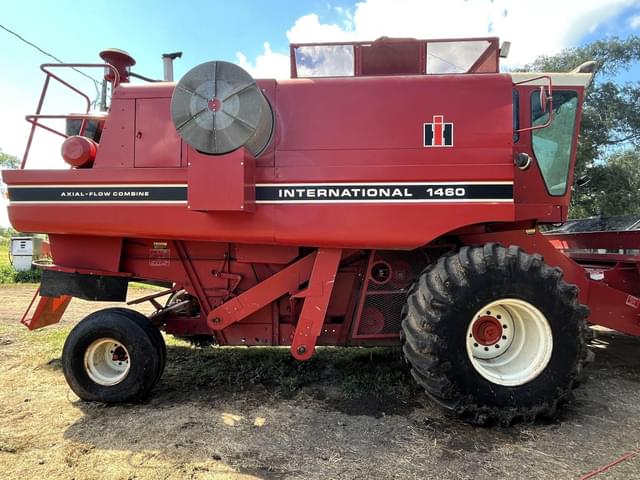 Image of International Harvester 1460 equipment image 2