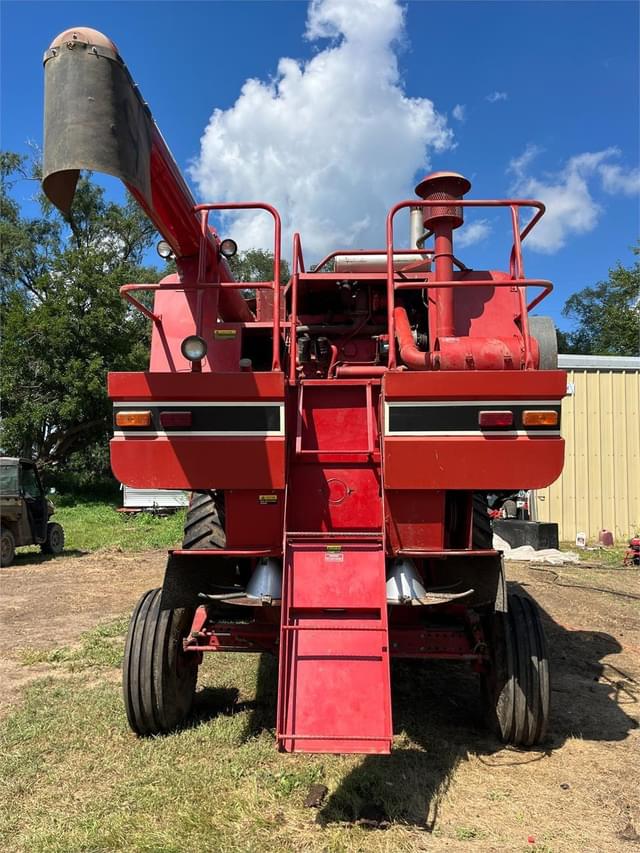 Image of International Harvester 1460 equipment image 1