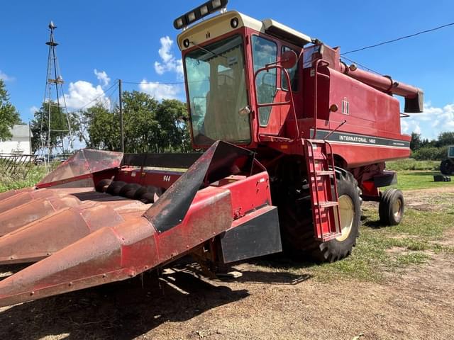 Image of International Harvester 1460 equipment image 4