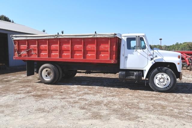 Image of International 1954 equipment image 2