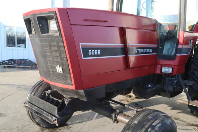 Image of International Harvester 5088 equipment image 4