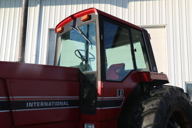 Image of International Harvester 5088 equipment image 3