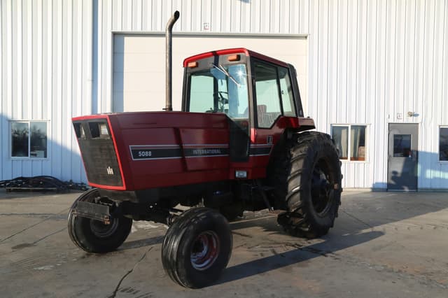 Image of International Harvester 5088 equipment image 1
